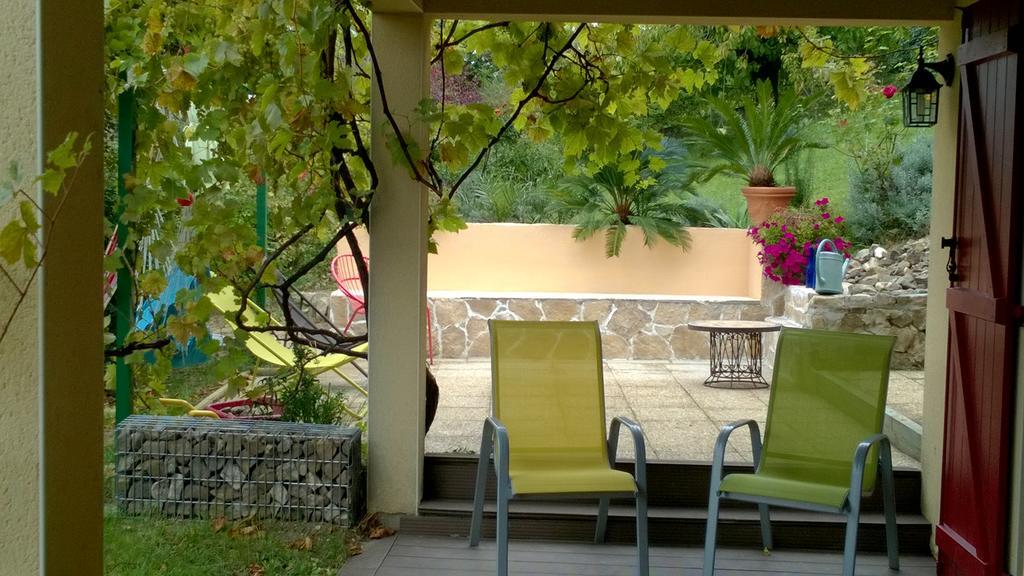 Le Balcon *